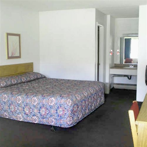 Hotel Express - Norfolk By Ihg